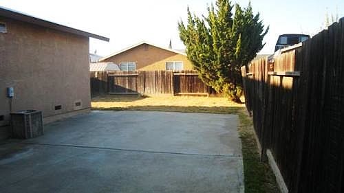 2nd image of 1021 Deer Hollow Dr