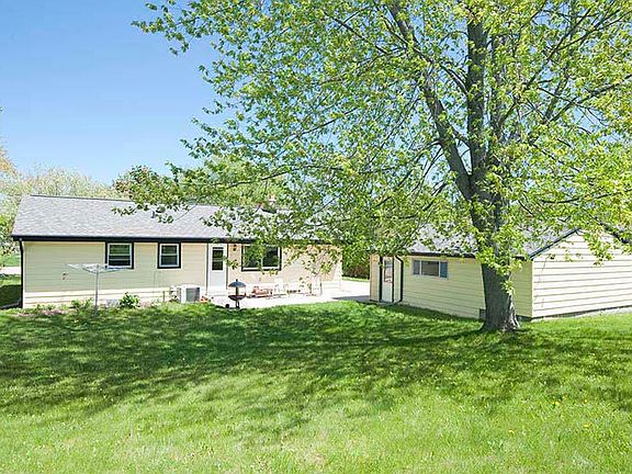 2nd image of 313 Mayfair Dr