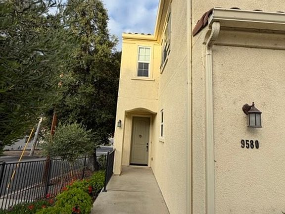 5th image of 9580 Casa Bella Ct