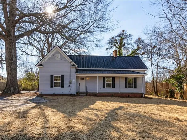 627 Dixon Ave, Asheboro, NC 27203