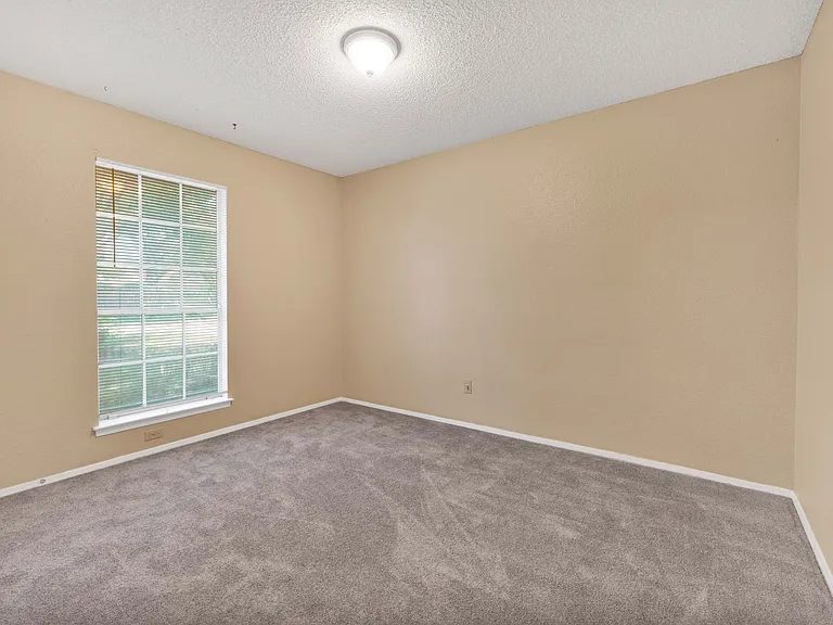 6427 Ridge Pl — Photo 7