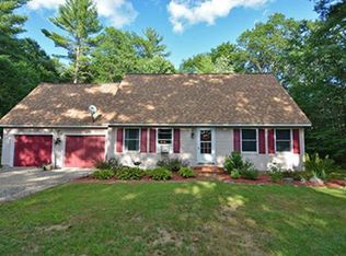 25 Colony Ln, New Hampton, NH 03256