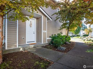 1975 Garry Oaks Ave UNIT C, Dupont, WA 98327