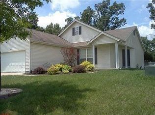 1019 Providence Pointe Dr, Wentzville, MO 63385