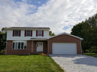 123 Brennburn Ln, Aliquippa, PA 15001