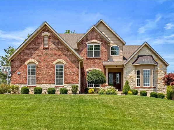 5320 Enchanted Ct, Weldon Spring, MO 63304
