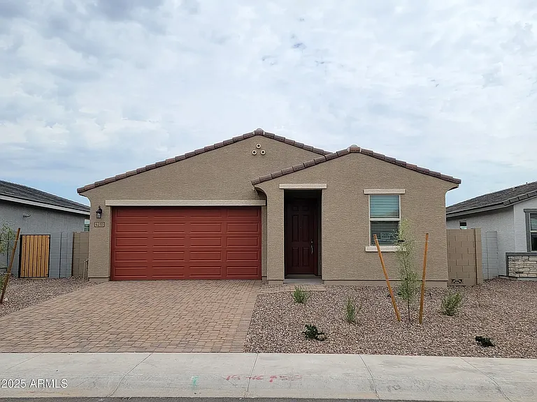 4210 W Yolanda Ln — Photo 2