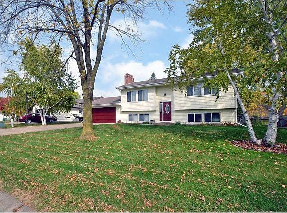 4th image of 4418 Rosebriar Ave