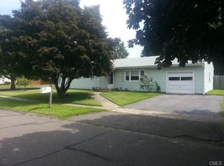 170 Russell Rd, Stratford, CT 06614