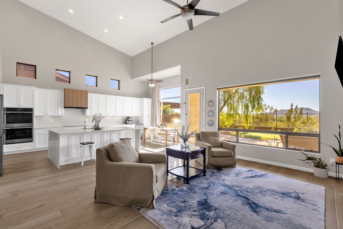 next background image