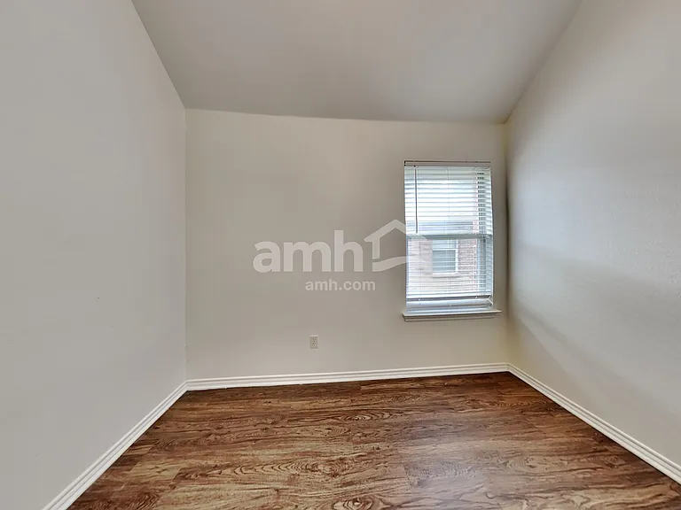 6308 Fall River Dr — Photo 17