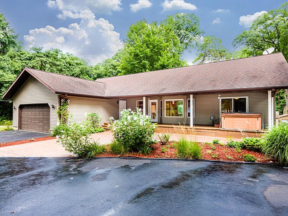 2nd image of 5449 Marquette Dr