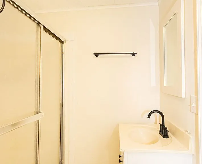 5801 Clover St — Photo 15