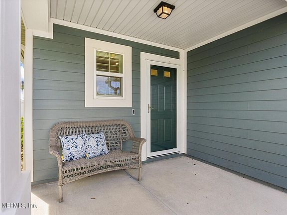 3rd image of 93 RUSKIN Drive
