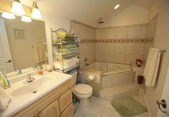 4th image of 43600 Sunset Dr