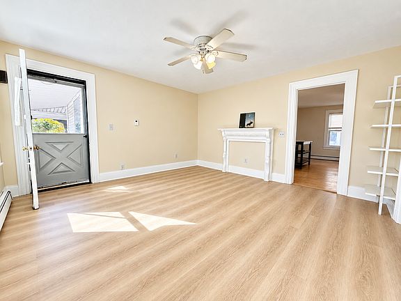 4th image of 17 Crafts St