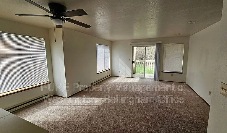2256 Douglas Rd #1 — Photo 1