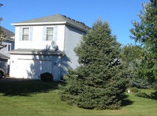 8600 Savanna Oaks Ln, Woodbury, MN 55125