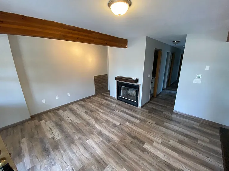 2163 Indianola Ave — Photo 30
