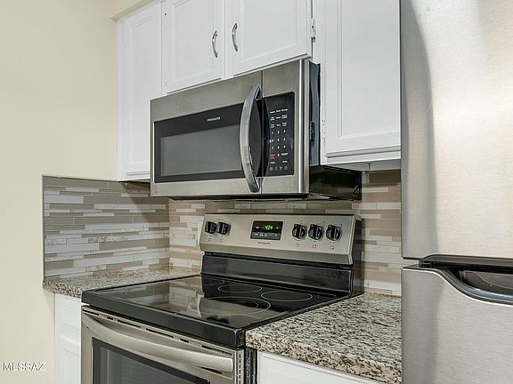 4th image of 2601 W Broadway Blvd APT 293