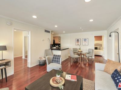 11750 W Sunset Blvd APT 224, Los Angeles, CA, 90049