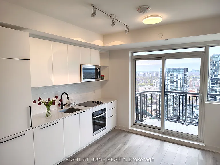 1185 Dupont St #2411 — Photo 3