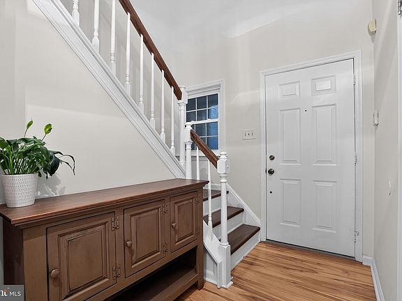 3rd image of 793 Brettingham Ct #704