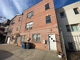 Rented by Premier Metro Realty Corp