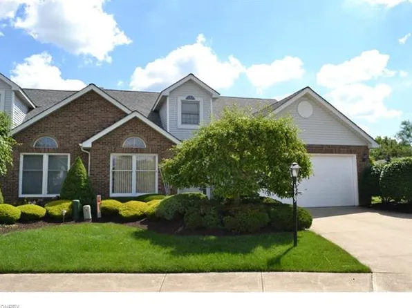 19707 Cross Creek Oval, Strongsville, OH 44136