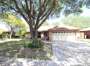 5122 Tree Top St, San Antonio, TX 78250