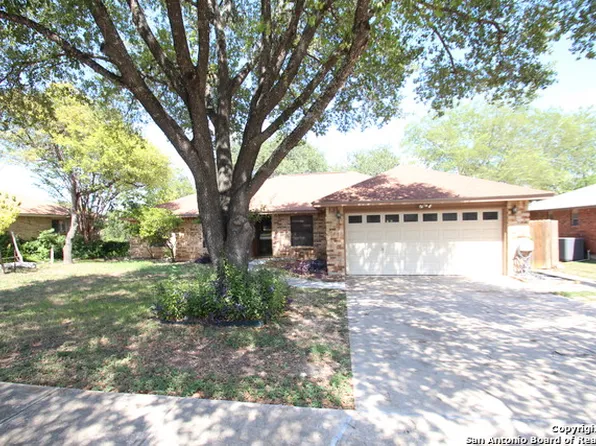 5122 Tree Top St, San Antonio, TX 78250