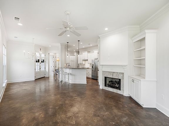 4th image of 316 Caddo Dr