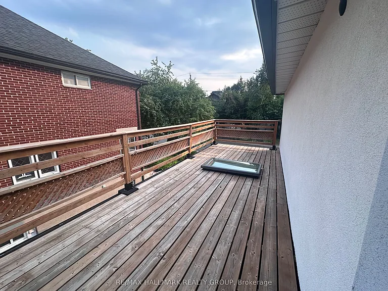 205 Blackburn Ave — Photo 20