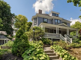 29 Whitman Rd, Worcester, MA 01609