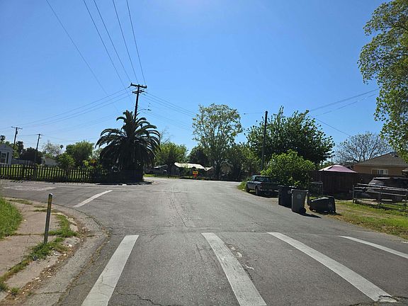 5th image of 1170 Helena Ave