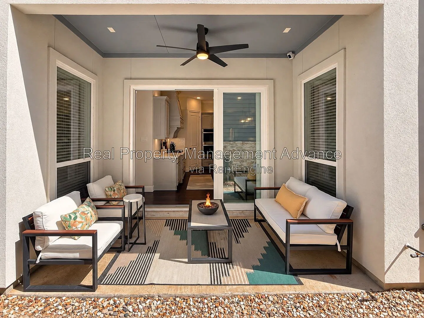 3 bed, 3.0 bath, 2382 sqft, $3,100 — Photo 3