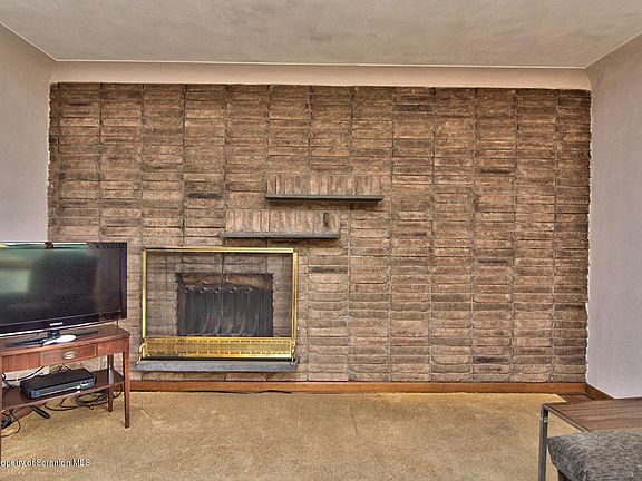 5th image of 406 Summit Ave