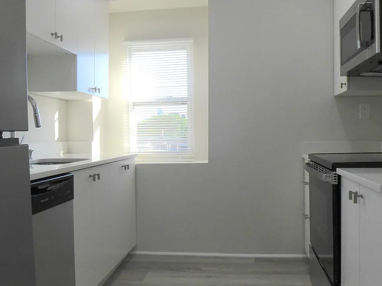 45 Bennington St — Photo 12