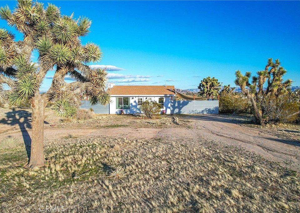 1st image of 3567 Condalia Ave