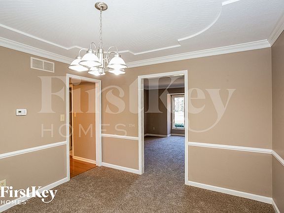 5th image of 12235 Pentwater Ct
