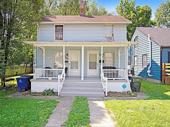 3rd image of 2287 Margaret Ave