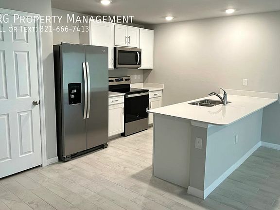 3rd image of 3020 N Lakewood Rd