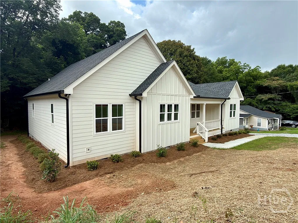 6 bed, 6.0 bath, 1202 sqft, $4,800 — Photo 3