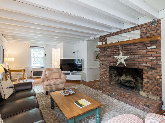 4th image of 6 Whistling Swan Cir