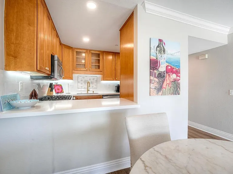 7509 Draper Ave — Photo 5