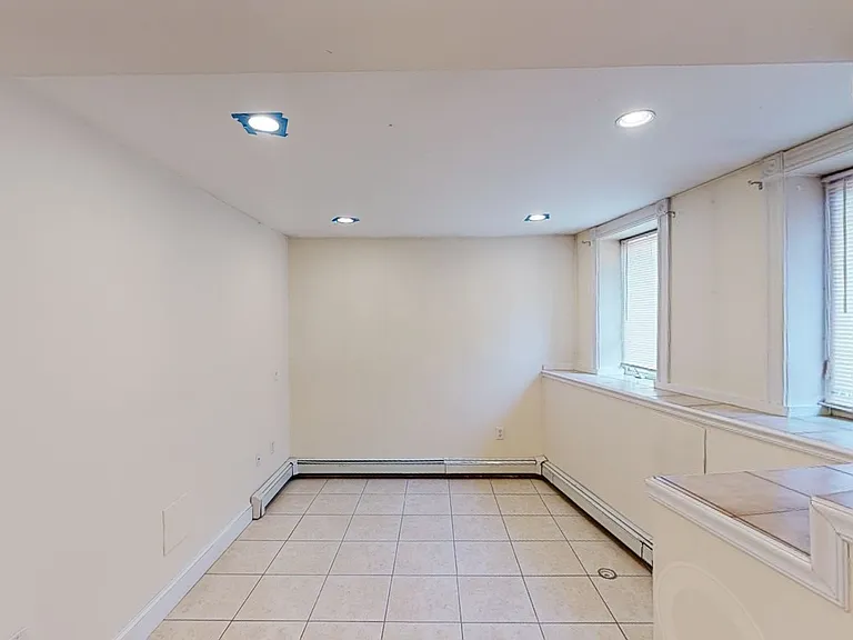 33 Walbridge St #19 — Photo 6