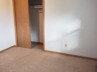 1018 Lincoln Rd APT 7, Bettendorf, IA 52722