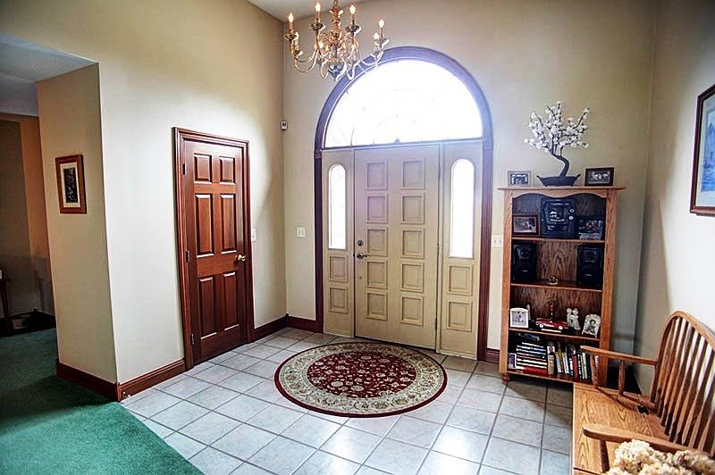 1st image of 301 Hedgewyck Dr