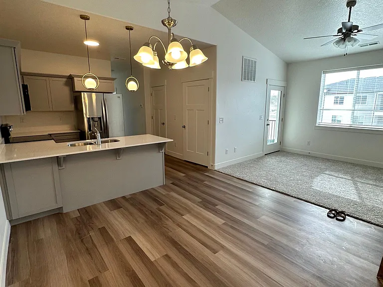 1424 N 3830 W #302 — Photo 3