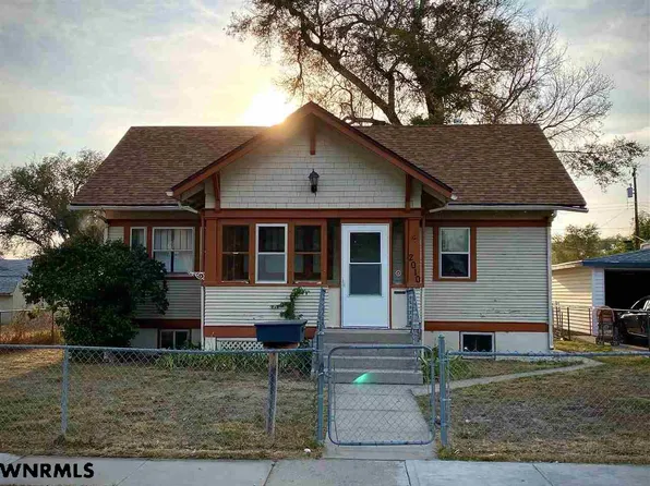 2010 Avenue E, Scottsbluff, NE 69361